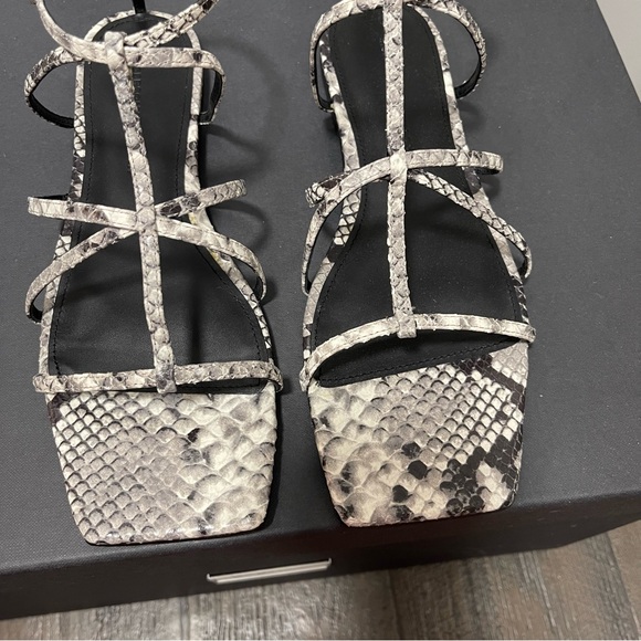 Sigerson Morrison Fedora Snake Embossed Leather Strappy Sandals IT 40/US 9.5-10 - Picture 5 of 10